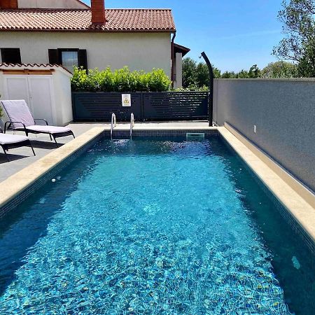 Holiday House Veli Vrh Пула Экстерьер фото